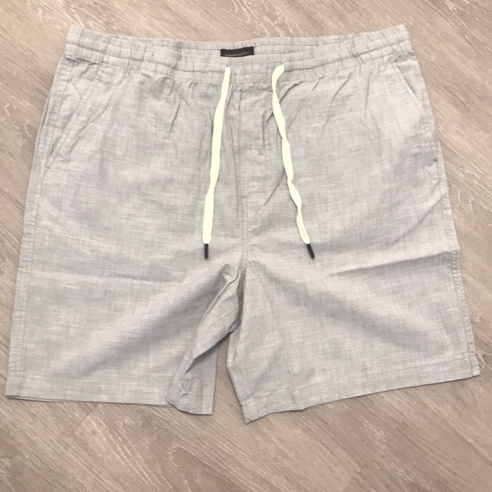 NWT Men’s Banana Republic Factory Shorts